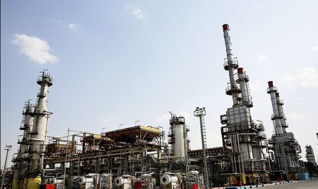 آتش‌سوزی جنوب تهران ارتباطی با پالایشگاه تهران ندارد