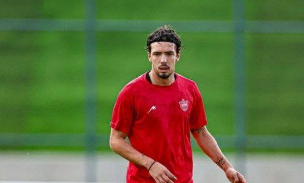 یک پرسپولیسی دیگر به تیم ملی دعوت شد یک پرسپولیسی دیگر به تیم ملی دعوت شد