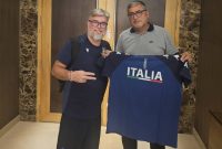 سرمربی ایتالیا به سرمربی فوتبال نابینایان ایران هدیه داد