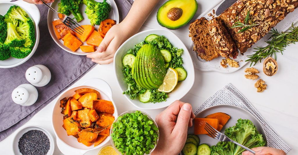 غذاهای گیاهی انرژیزا: راهی سالم برای تامین انرژی و حفظ سلامتی 4 e64b5b16 1a60 44c2 bd7b a09e11f9cb46