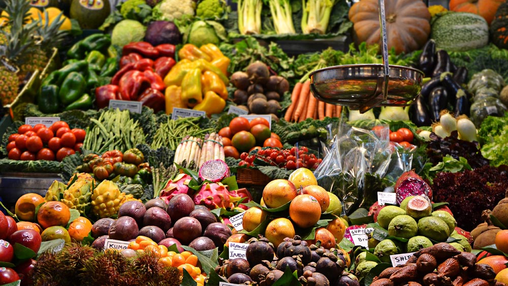 آیا گیاهخواری گران است؟ بررسی کامل مزایا،  هزینهها 2 ed253944 365d 47d7 80b8 3e1b73f95562