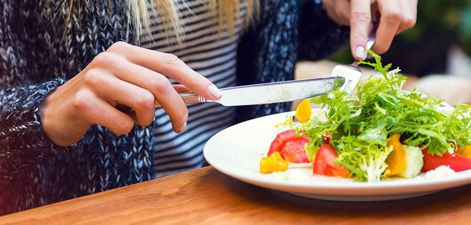 غذاهای گیاهی انرژیزا: راهی سالم برای تامین انرژی و حفظ سلامتی 3 ee160203 f618 451f af36 2ed0a5f24082